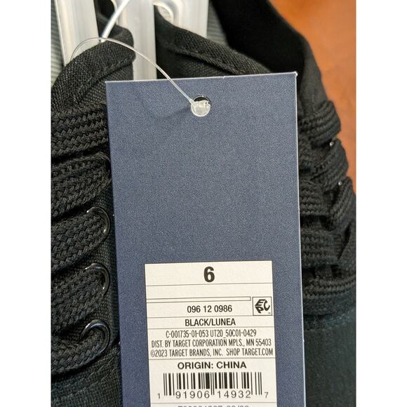 Universal Thread Lace Up Sneakers Size 6 Black Staple Lunea Tennis Shoes Canvas - Picture 7 of 13